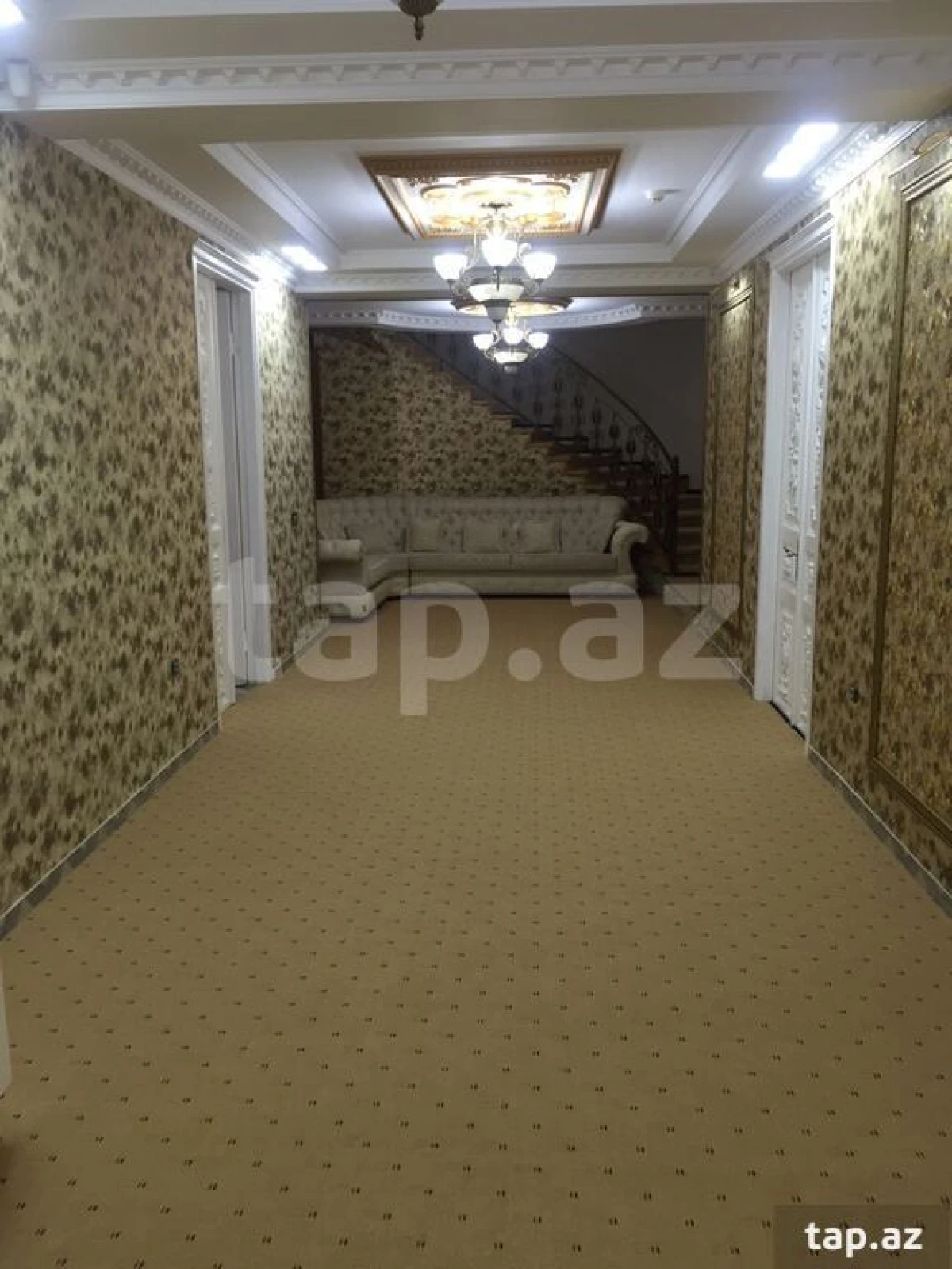 Kirayə verilir 5 otaqlı həyət evi