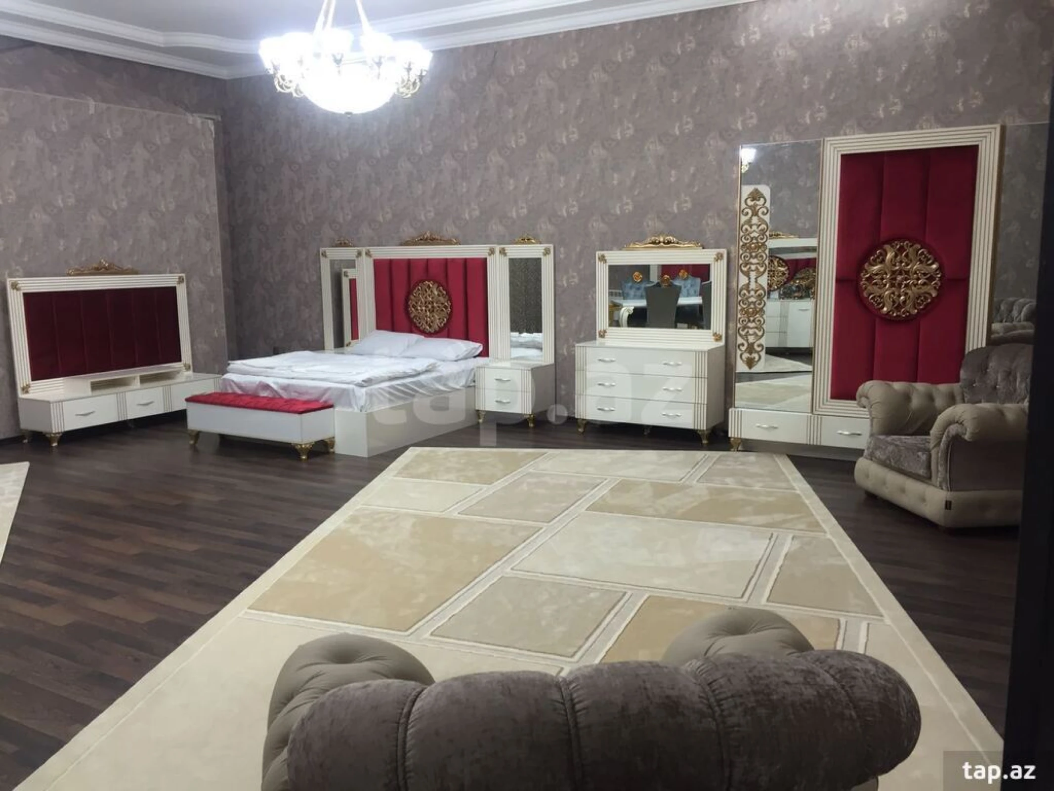 Kirayə verilir 5 otaqlı həyət evi