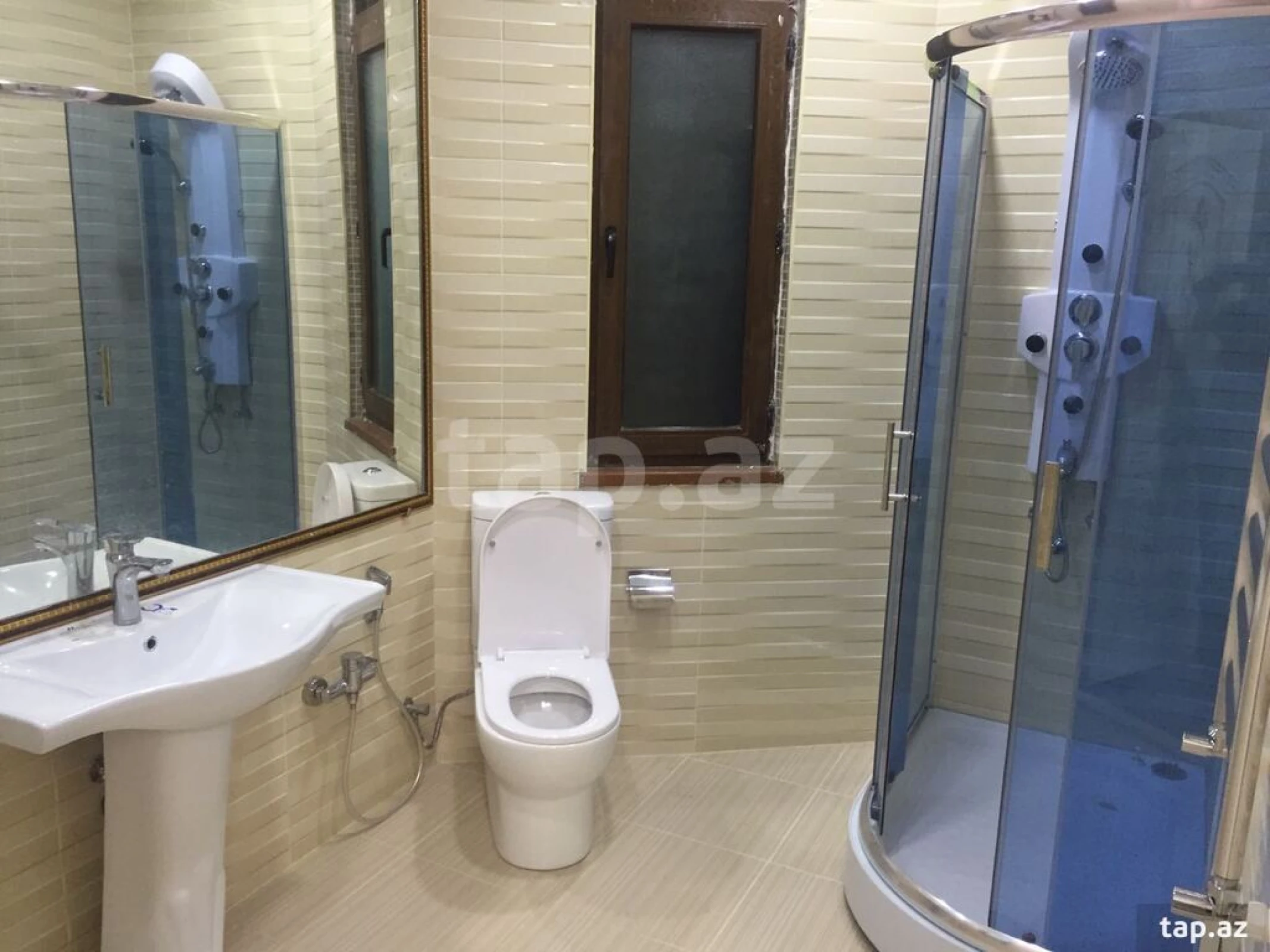 Kirayə verilir 5 otaqlı həyət evi