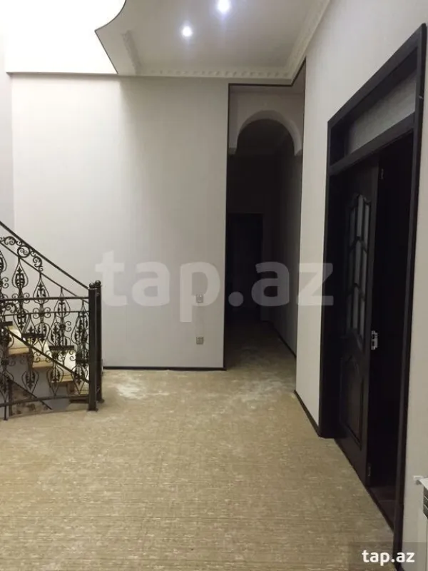 Kirayə verilir 5 otaqlı həyət evi