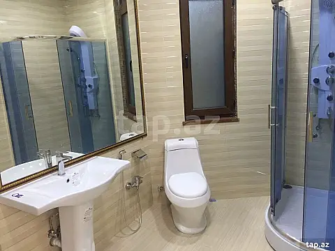 Kirayə verilir 5 otaqlı həyət evi