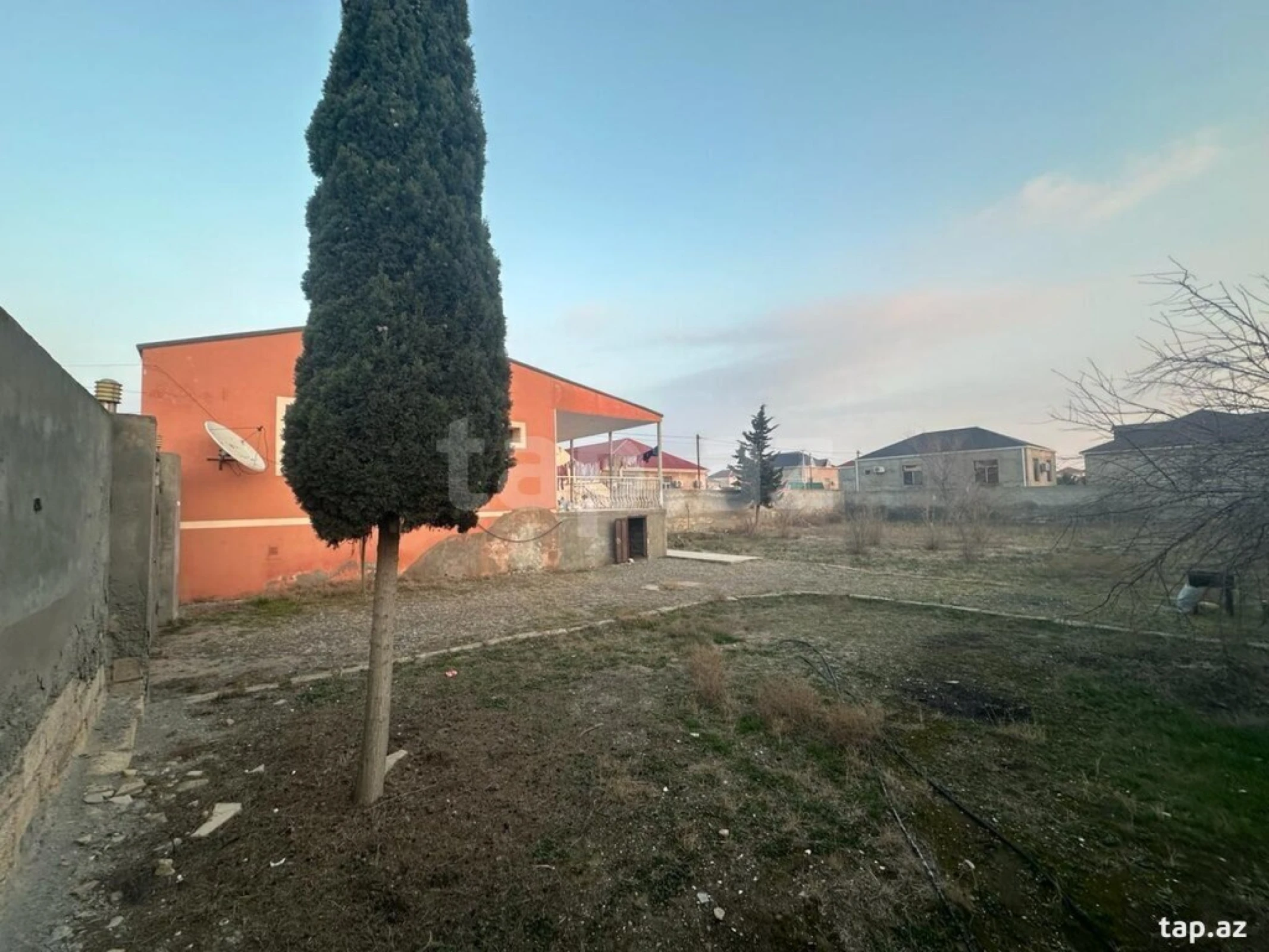 Satılır 3 otaqlı həyət evi