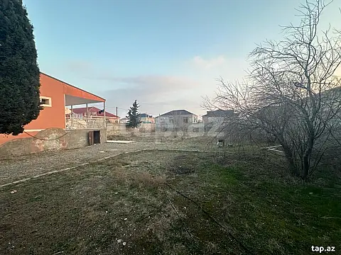 Satılır 3 otaqlı həyət evi