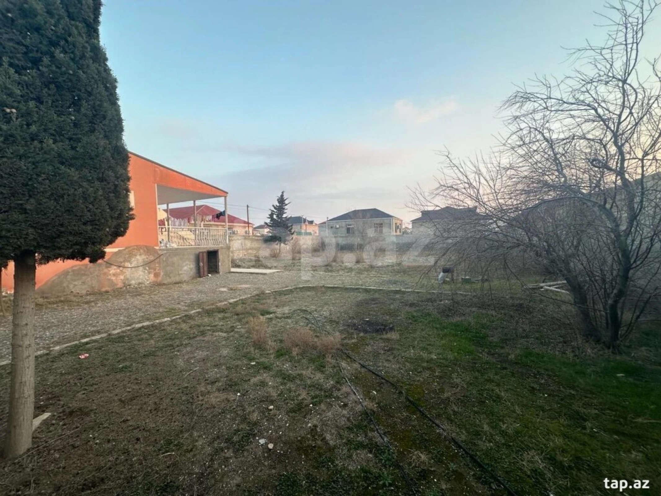 Satılır 3 otaqlı həyət evi