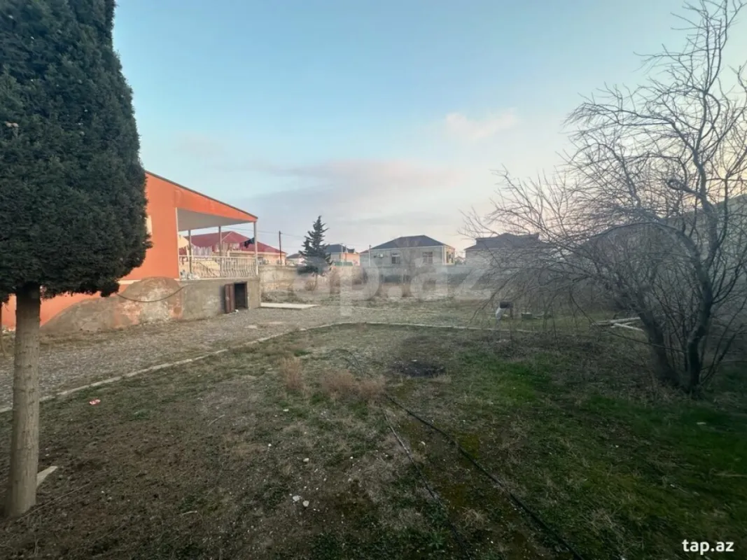 Satılır 3 otaqlı həyət evi