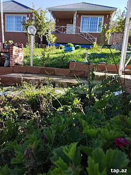 Kirayə verilir 4 otaqlı həyət evi 100 m²