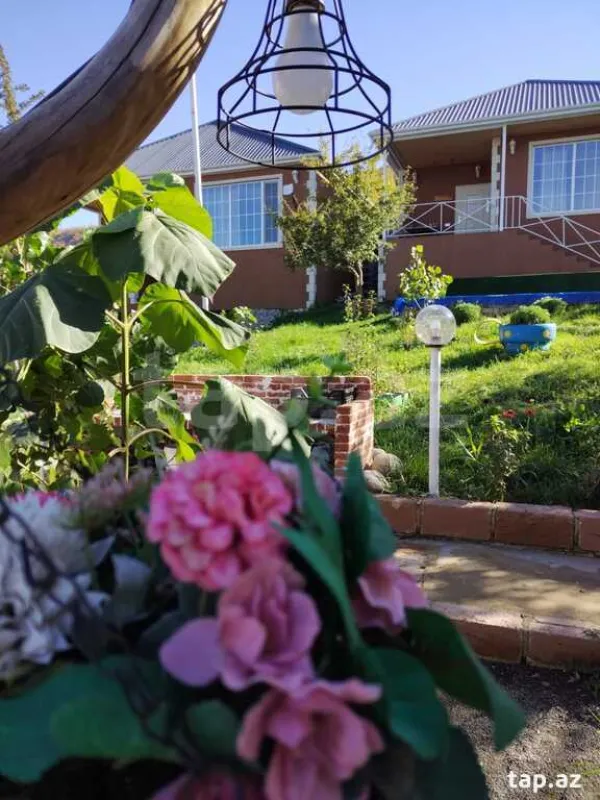 Kirayə verilir 4 otaqlı həyət evi 100 m²