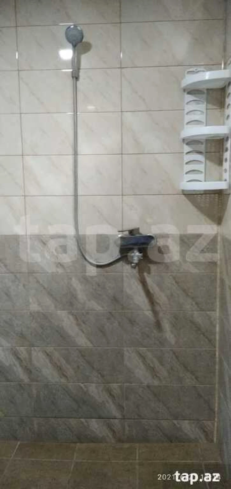 Kirayə verilir 3 otaqlı həyət evi