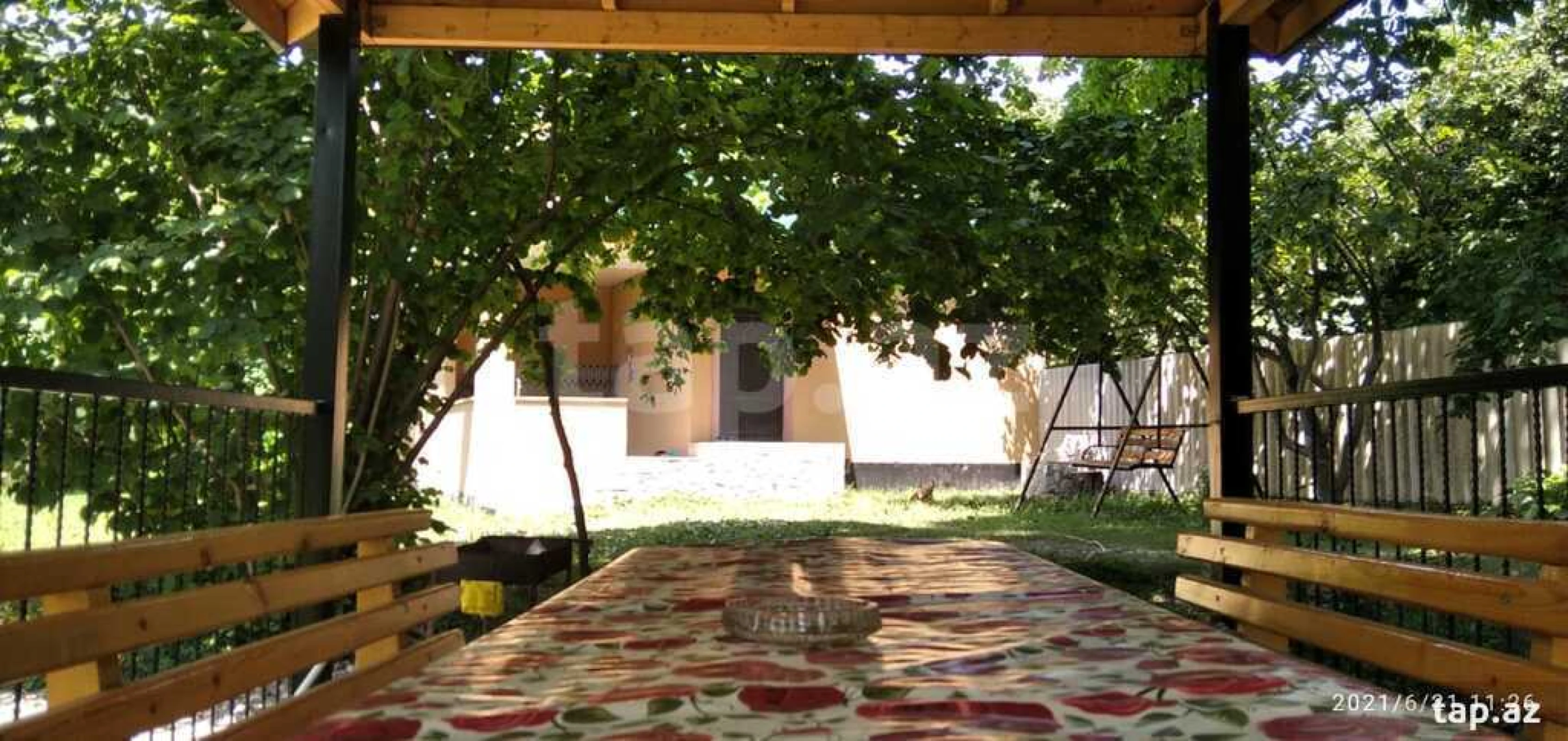 Kirayə verilir 3 otaqlı həyət evi