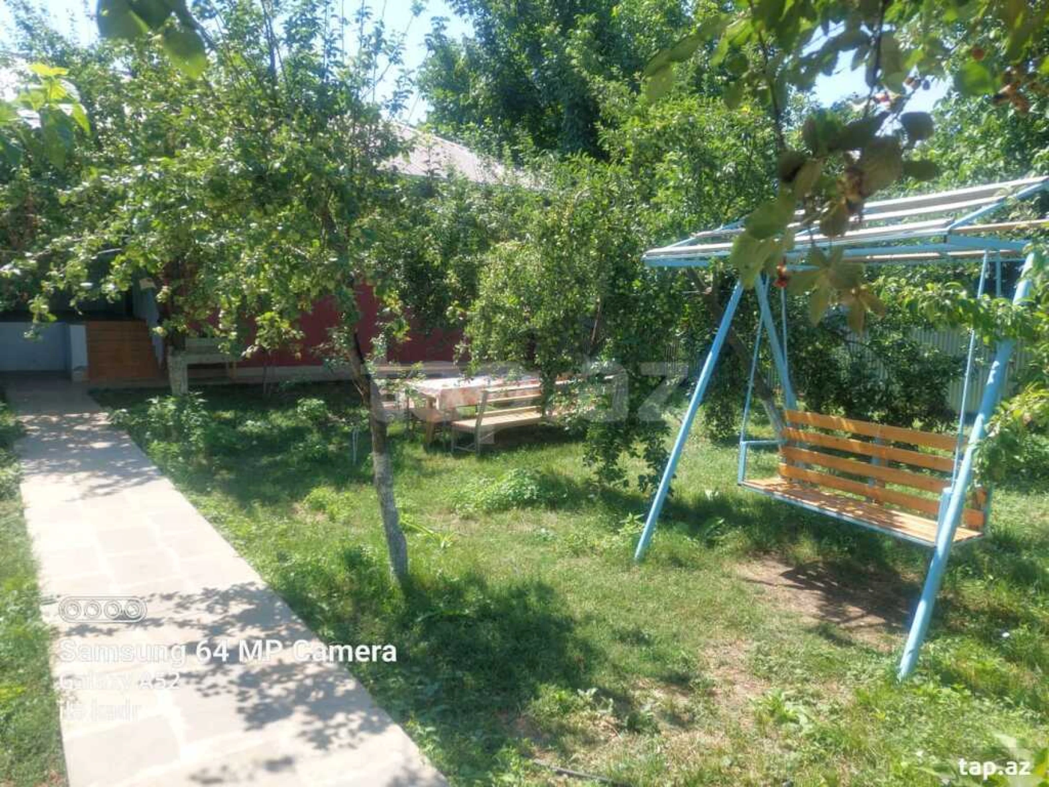 Kirayə verilir 3 otaqlı həyət evi