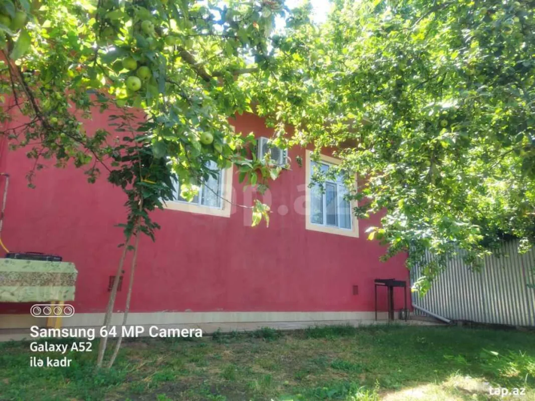 Kirayə verilir 3 otaqlı həyət evi