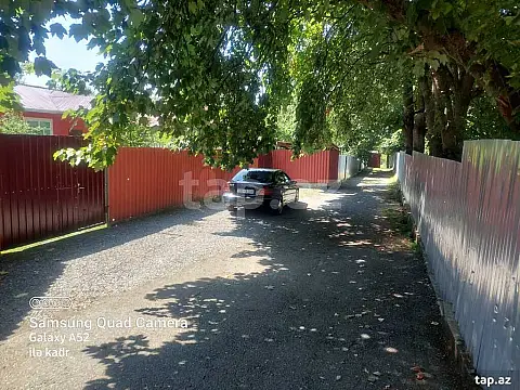 Kirayə verilir 3 otaqlı həyət evi