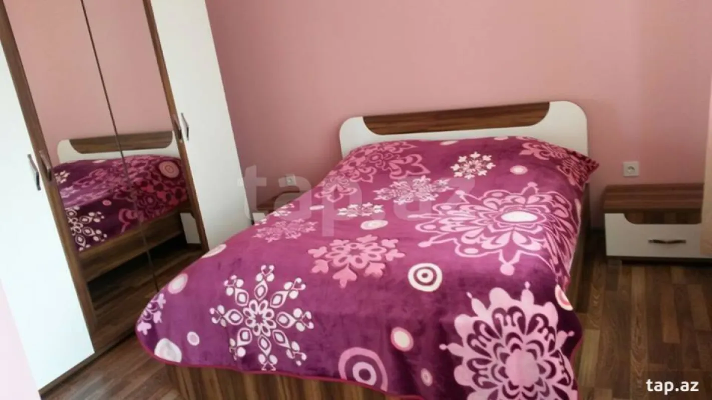 Kirayə verilir 3 otaqlı həyət evi