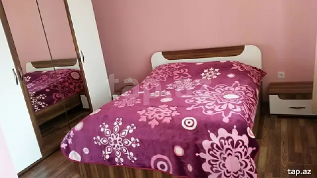 Kirayə verilir 3 otaqlı həyət evi