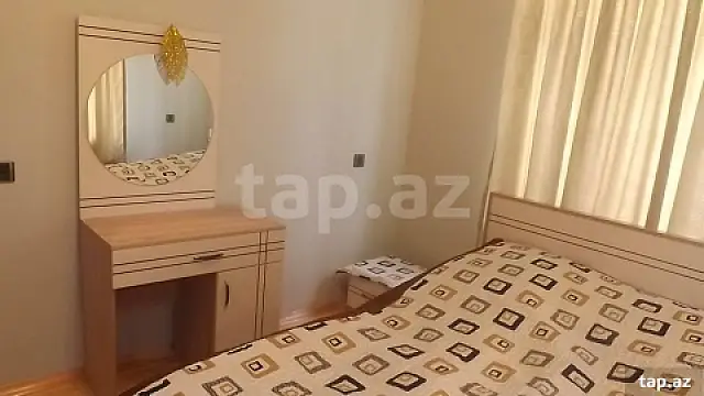 Kirayə verilir 3 otaqlı həyət evi