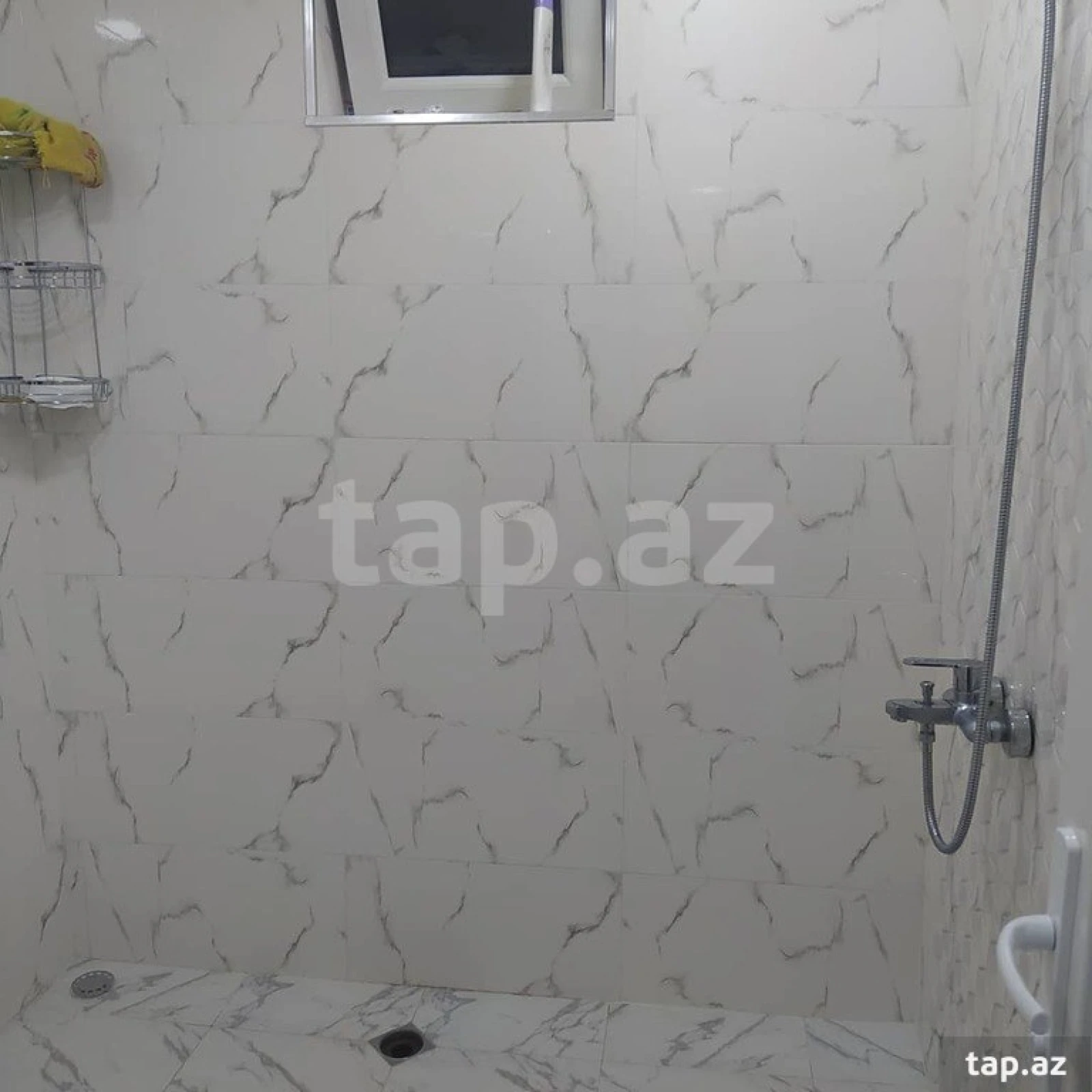 Kirayə verilir 7 otaqlı həyət evi