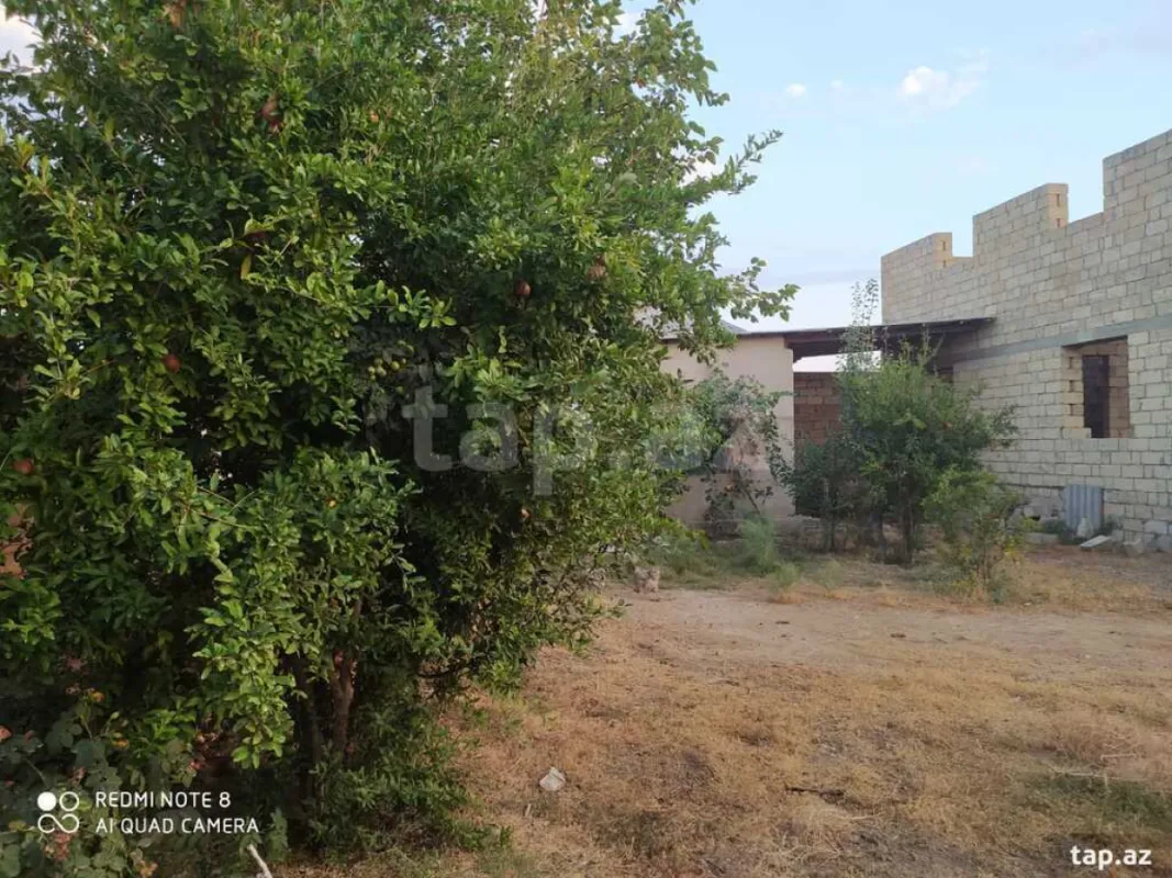 Satılır 4 otaqlı həyət evi