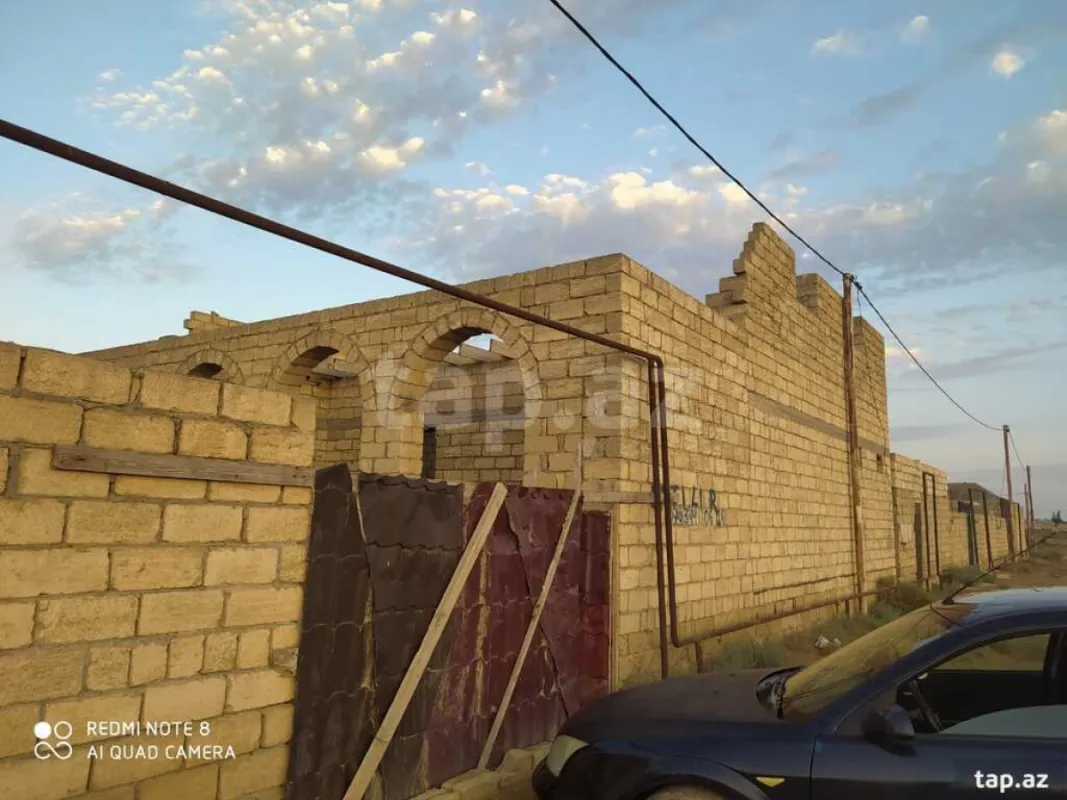 Satılır 4 otaqlı həyət evi