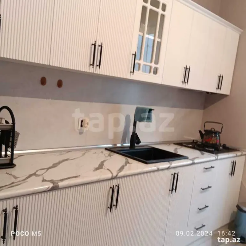 Satılır 4 otaqlı həyət evi