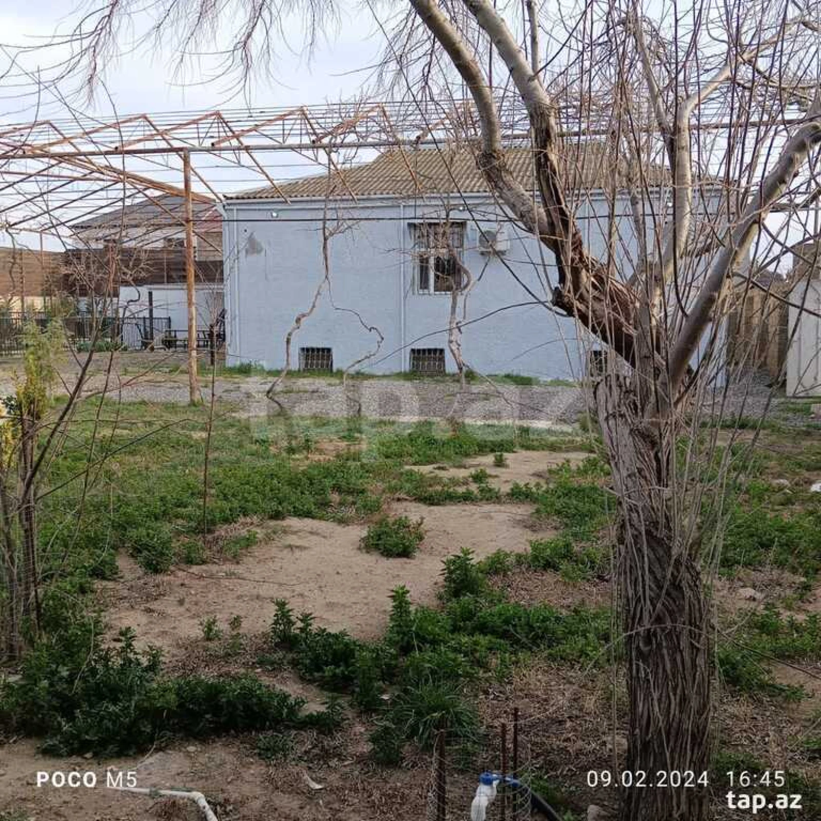 Satılır 4 otaqlı həyət evi