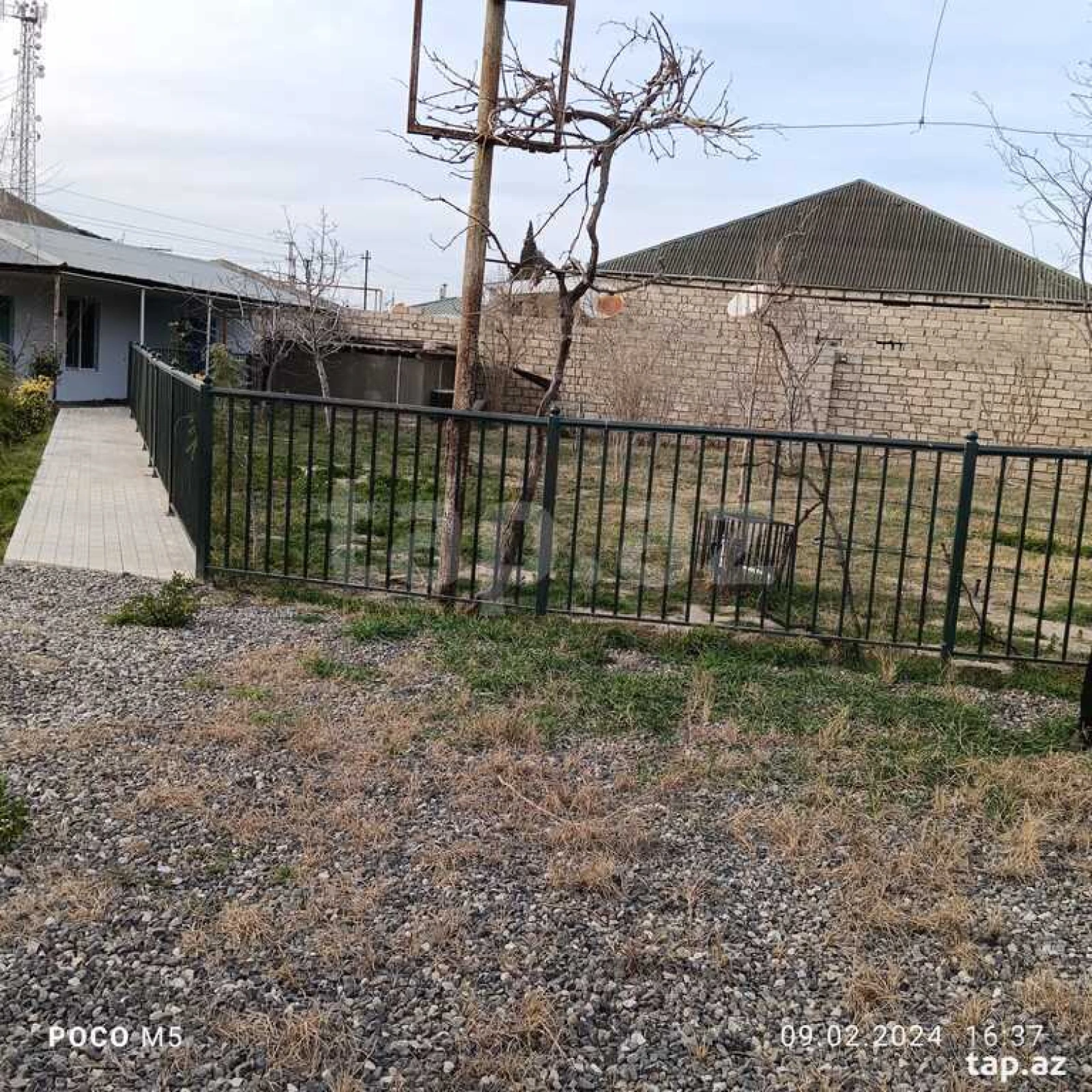 Satılır 4 otaqlı həyət evi