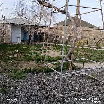 Satılır 4 otaqlı həyət evi