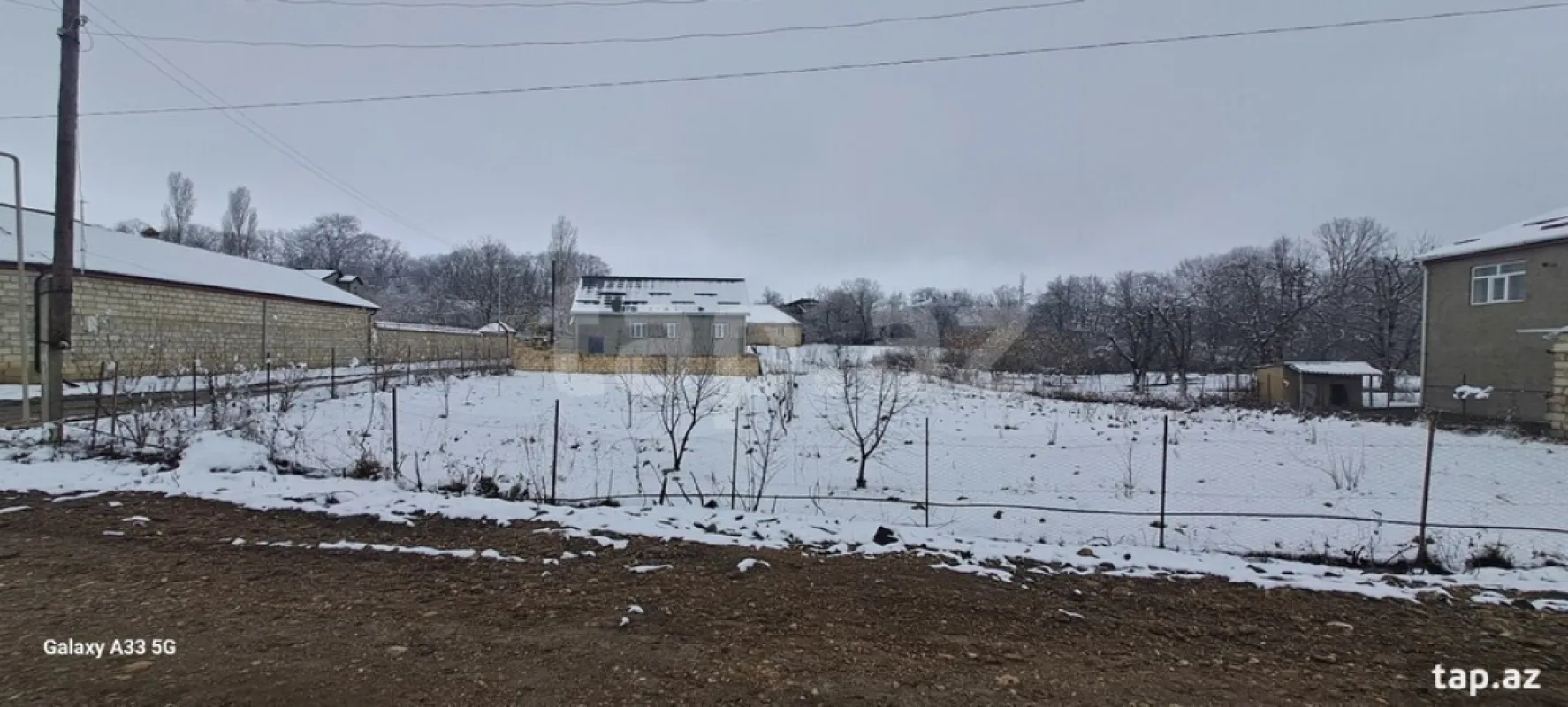 Satılır 5 otaqlı həyət evi