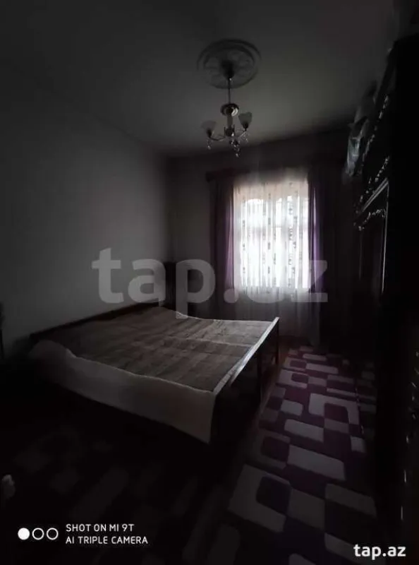 Satılır 4 otaqlı həyət evi