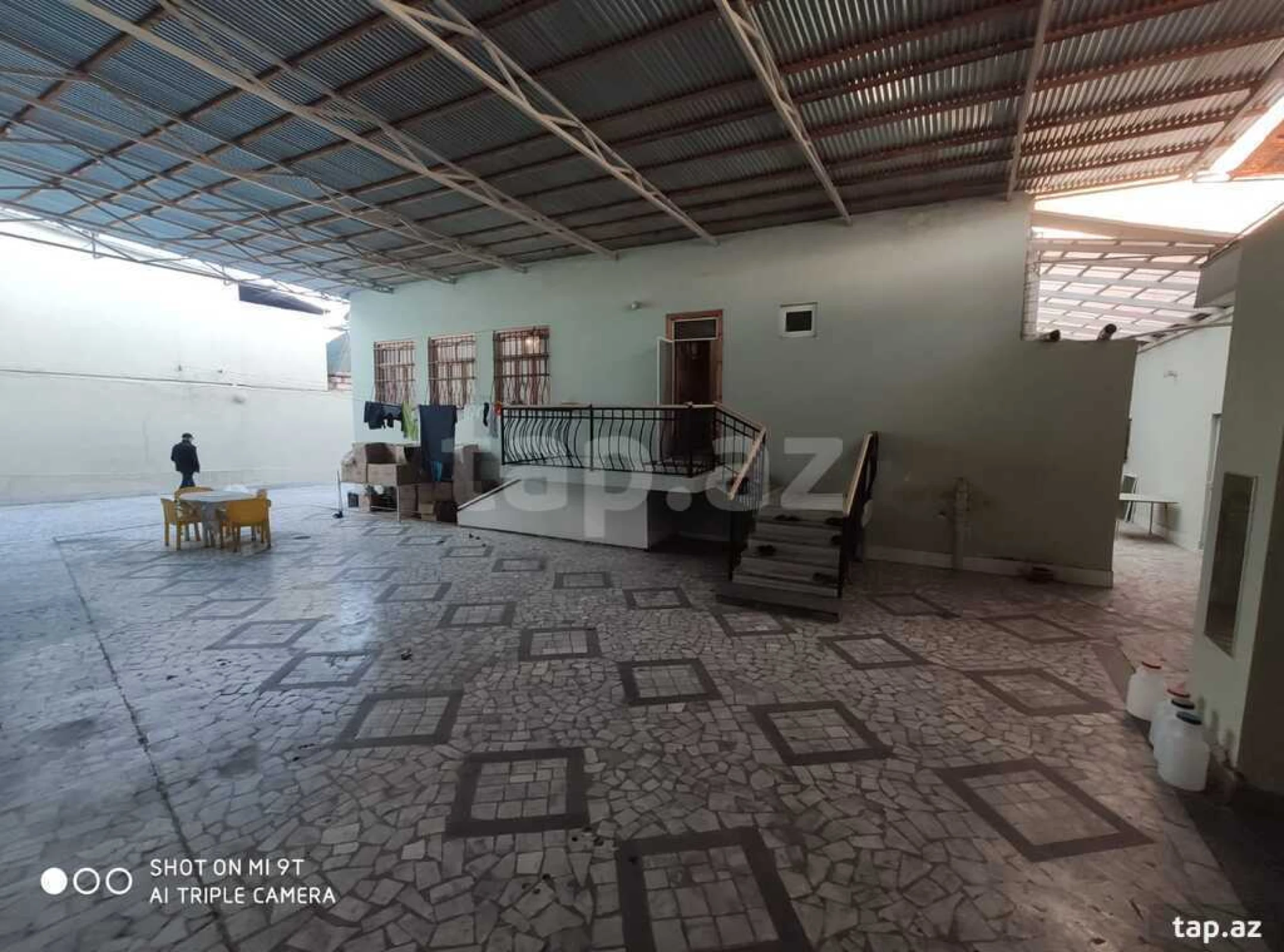 Satılır 4 otaqlı həyət evi