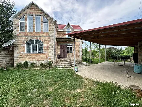 Kirayə verilir 3 otaqlı həyət evi 70 m² — Quba 3 otaq 70.00 m²