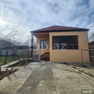 Kirayə verilir 4 otaqlı həyət evi 100 m² — Bakı 4 otaq 100.00 m²
