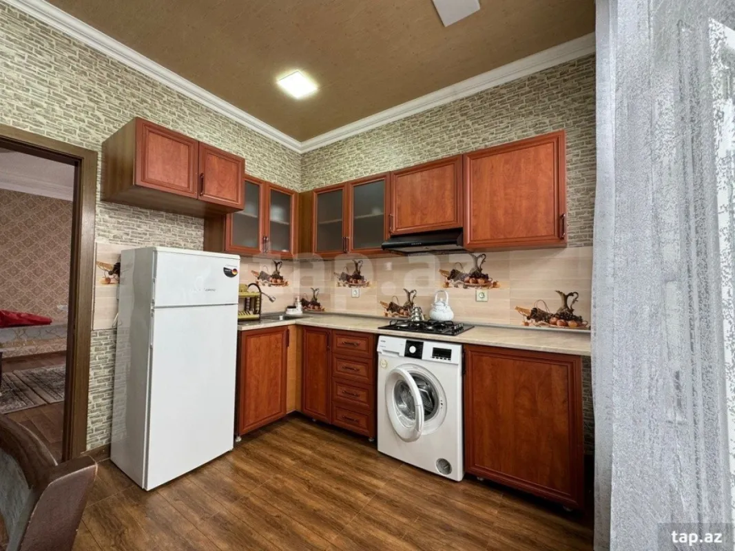 Kirayə verilir 3 otaqlı həyət evi
