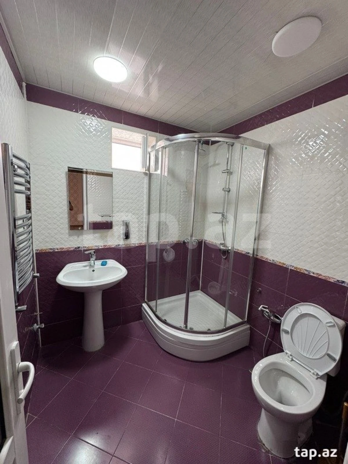 Kirayə verilir 3 otaqlı həyət evi