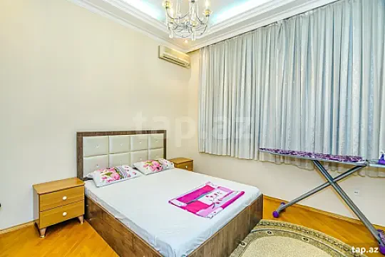 Kirayə verilir 3 otaqlı mənzil 100 m² — Bakı, Sahil qəs. 3 otaq 100.00 m²