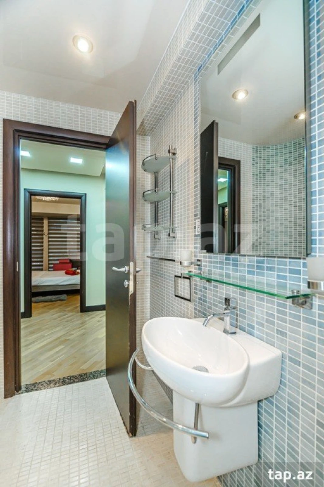 Kirayə verilir 3 otaqlı mənzil 110 m²