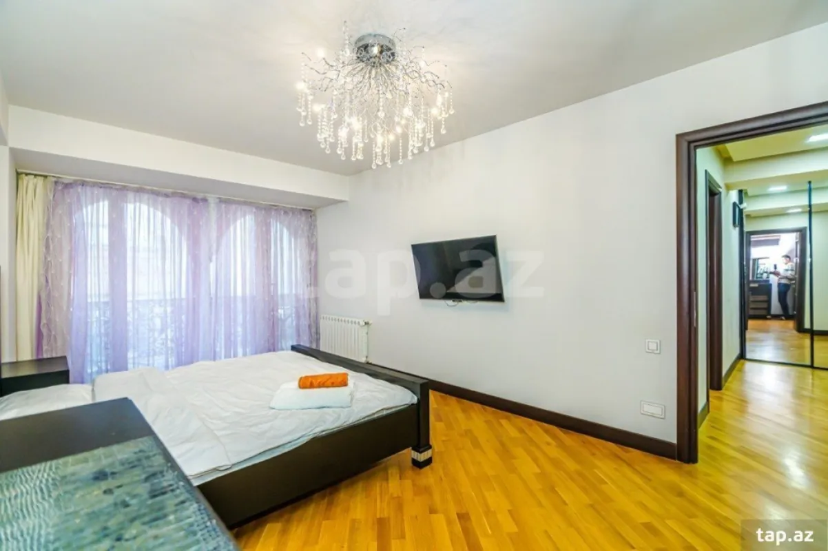Kirayə verilir 3 otaqlı mənzil 110 m²