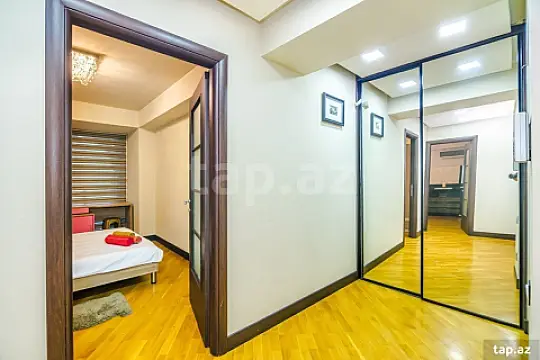Kirayə verilir 3 otaqlı mənzil 110 m²