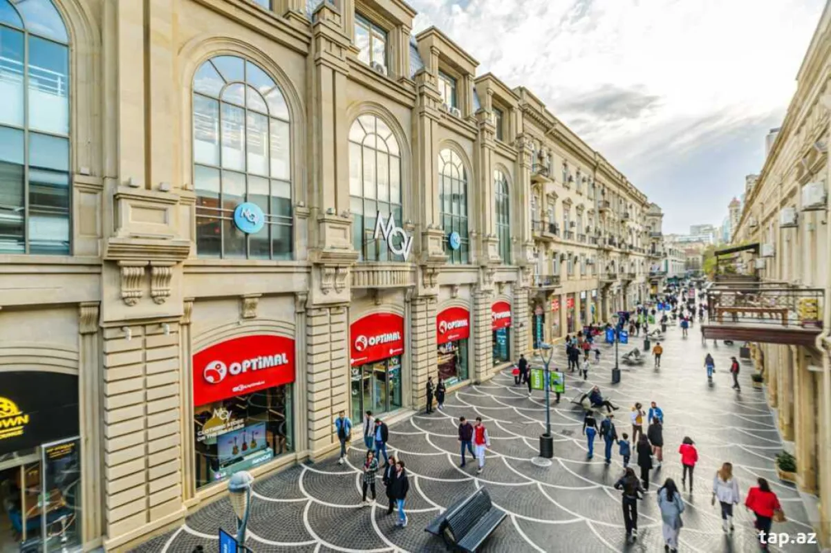 Kirayə verilir 2 otaqlı mənzil 80 m²