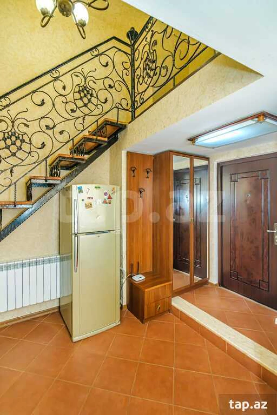 Kirayə verilir 2 otaqlı mənzil 80 m²