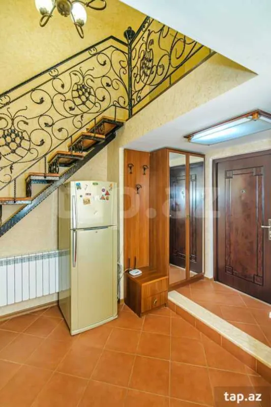 Kirayə verilir 2 otaqlı mənzil 80 m²