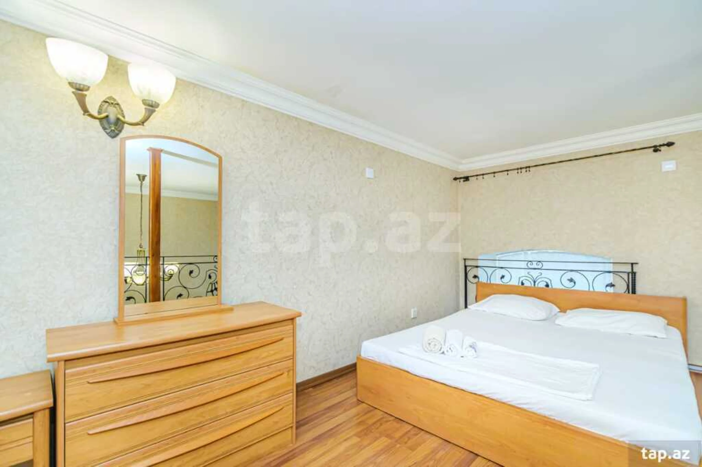 Kirayə verilir 2 otaqlı mənzil 80 m²