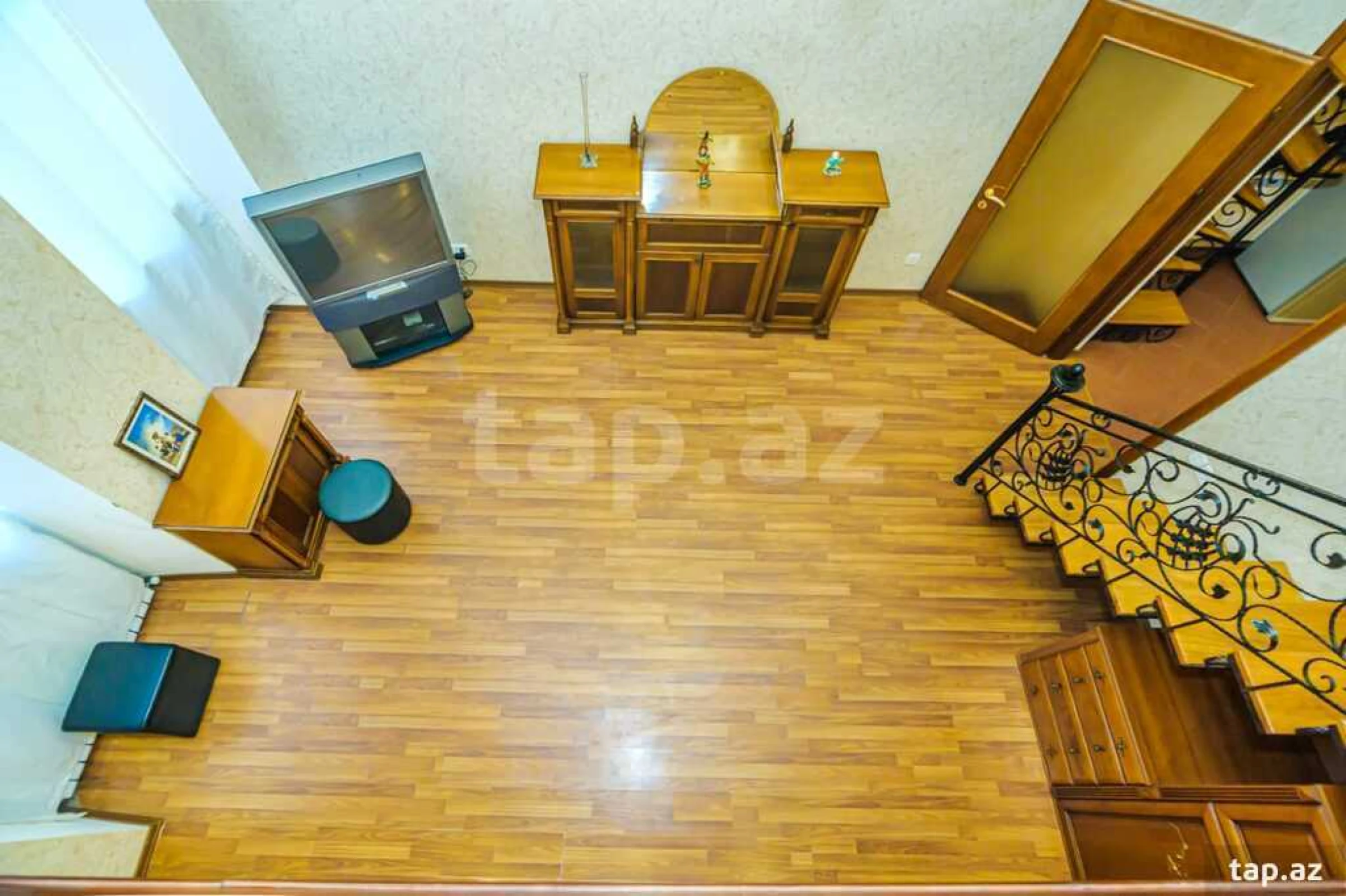Kirayə verilir 2 otaqlı mənzil 80 m²