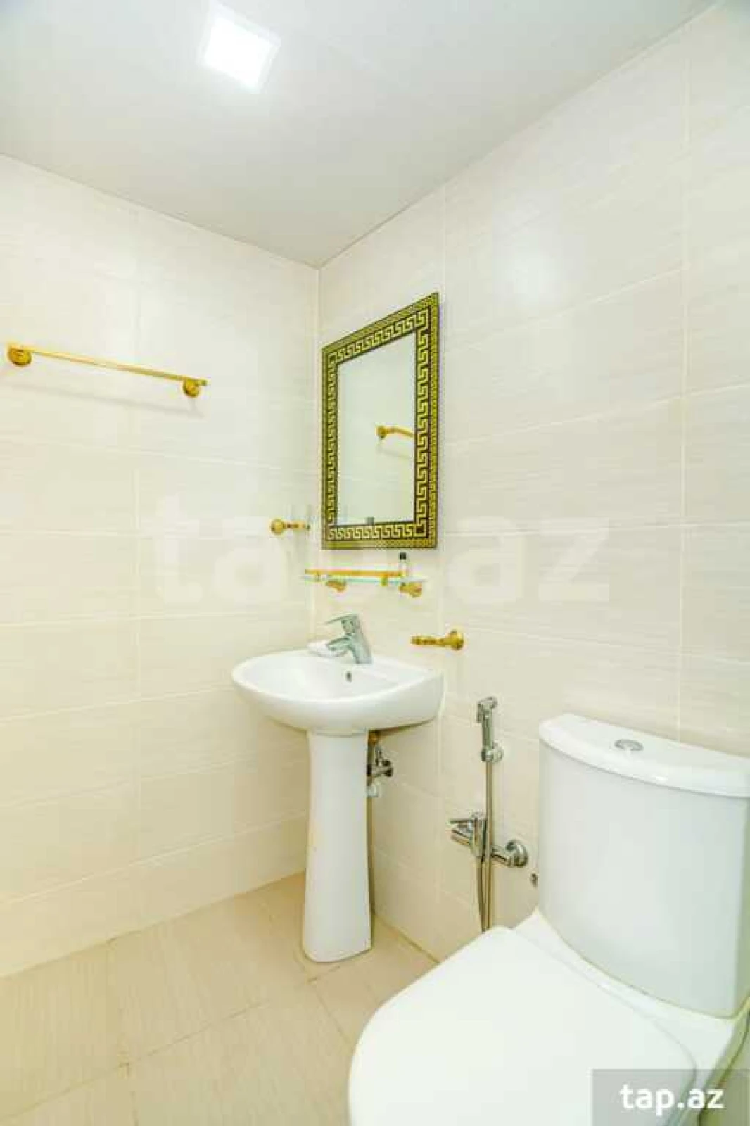 Kirayə verilir 2 otaqlı mənzil 80 m²