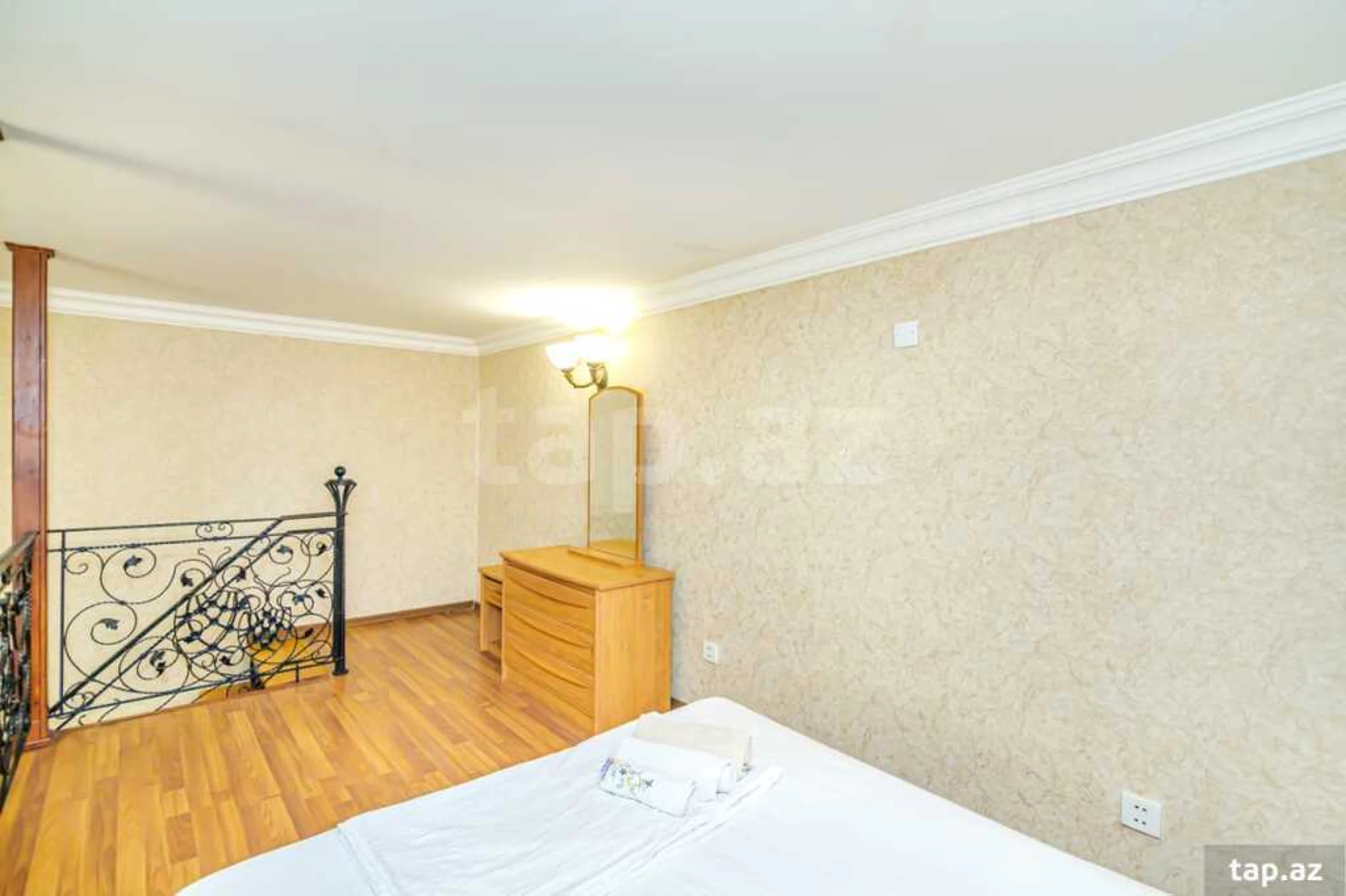Kirayə verilir 2 otaqlı mənzil 80 m²