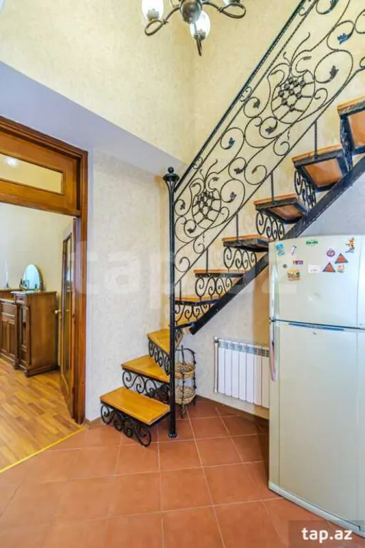 Kirayə verilir 2 otaqlı mənzil 80 m²