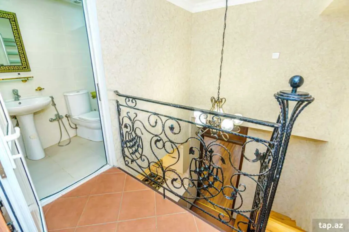 Kirayə verilir 2 otaqlı mənzil 80 m²