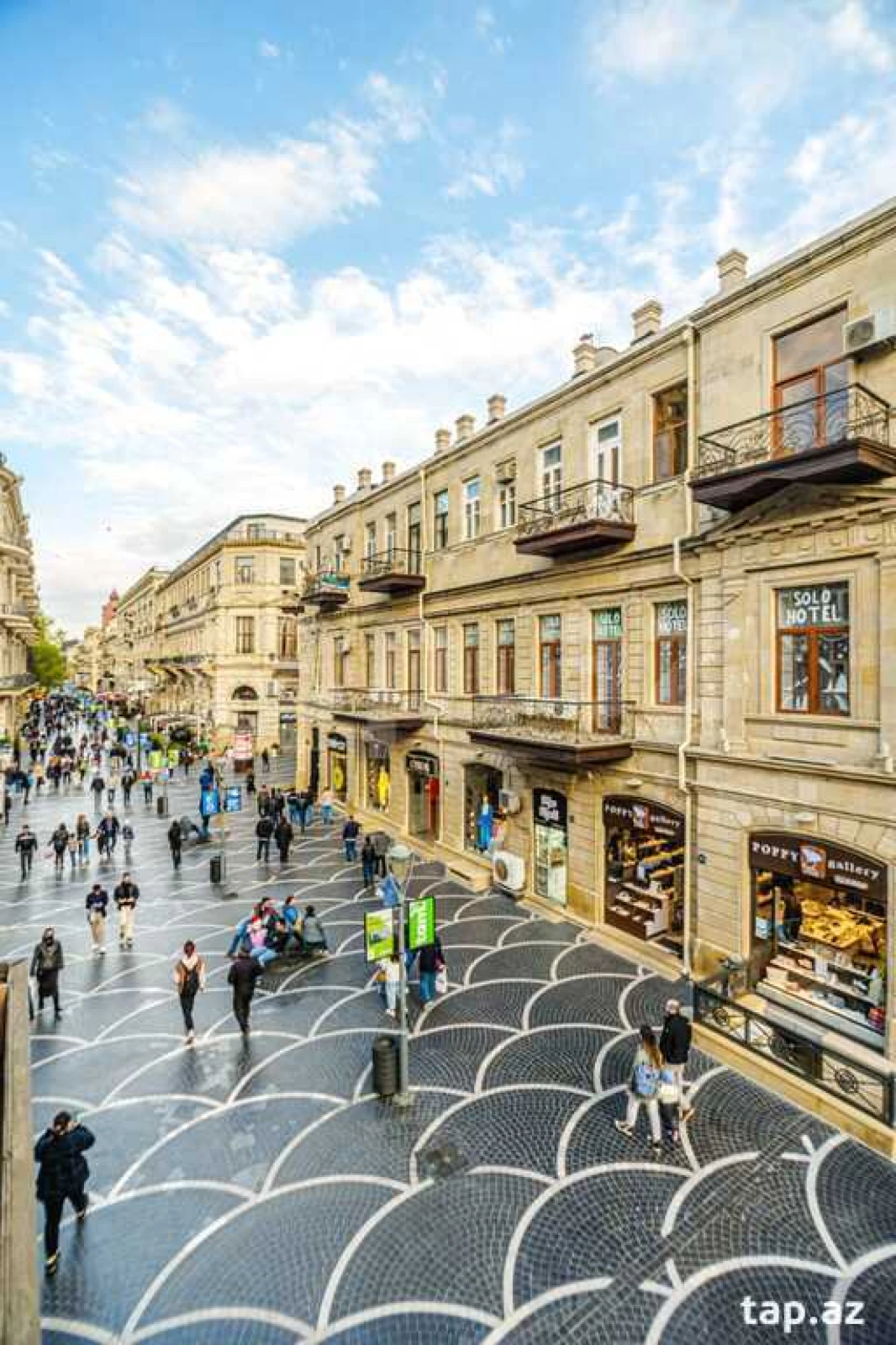 Kirayə verilir 2 otaqlı mənzil 80 m²