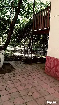 Satılır 4 otaqlı həyət evi