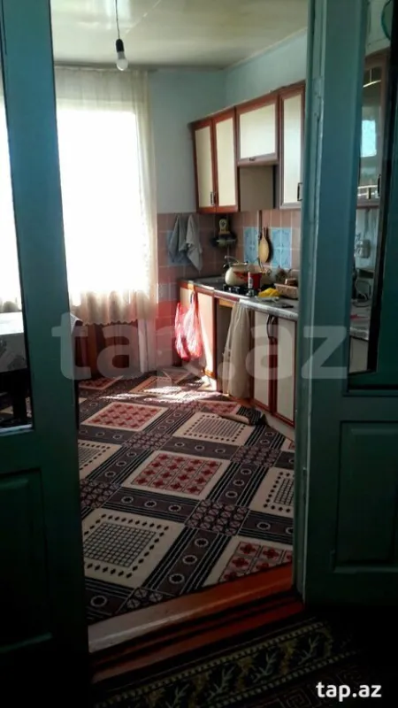 Satılır 4 otaqlı həyət evi