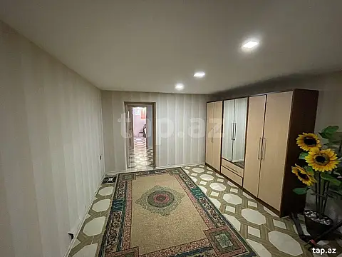 Satılır 9 otaqlı həyət evi 400 m²